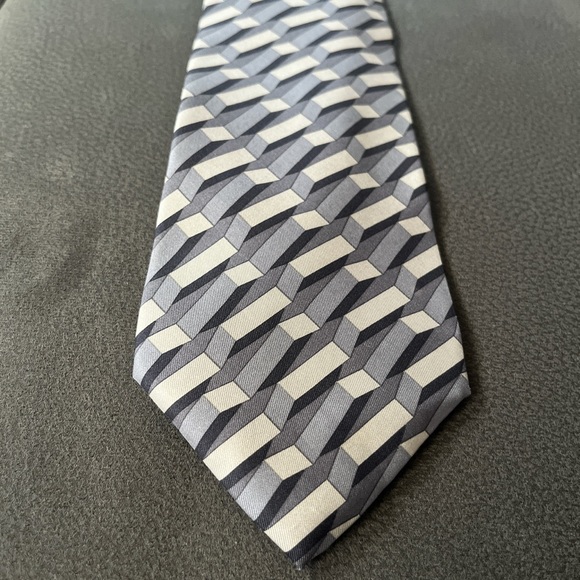 Gucci Silk Tie - Picture 1 of 3